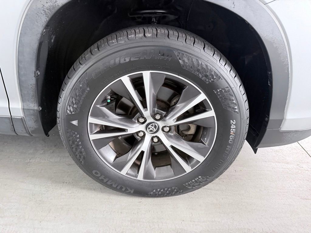 Used 2019 Toyota Highlander Plus image 4