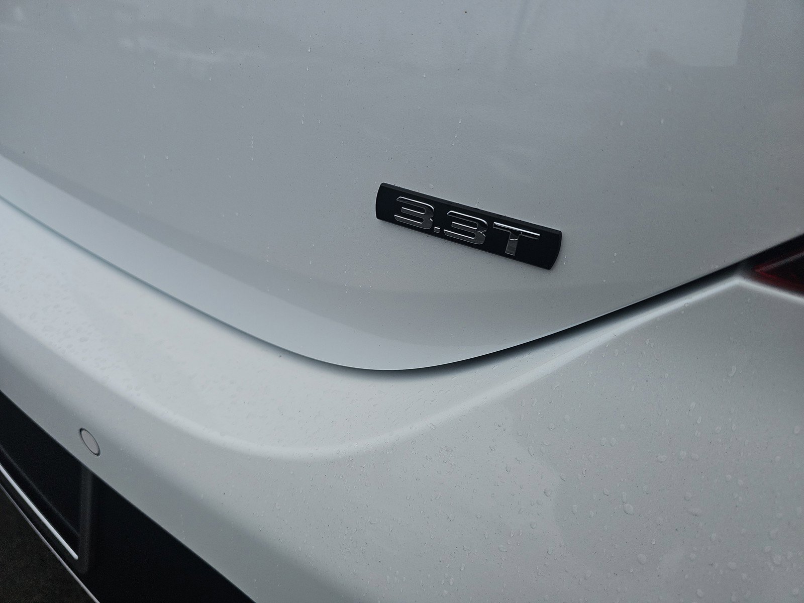 Used 2025 Genesis G70 3.3T Advanced image 9