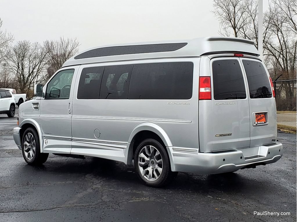 Used 2023 Chevrolet Express 2500 RWD image 13