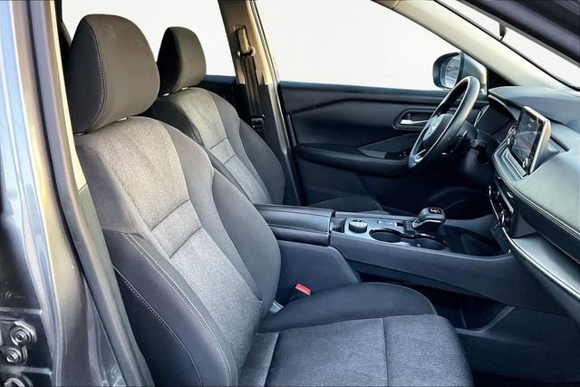 Used 2024 Nissan Rogue SV image 20