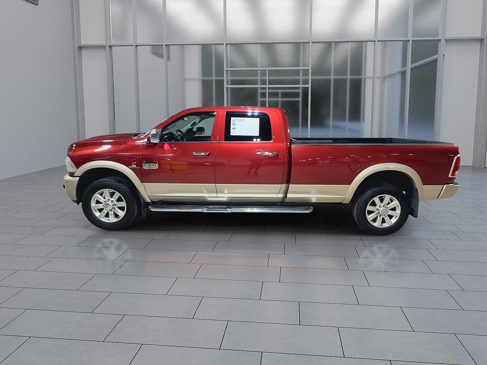 Used 2014 RAM 3500 Laramie Longhorn AWD/4WD image 5