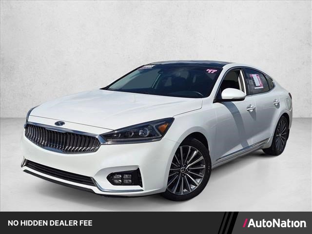 Used 2017 Kia Cadenza Technology