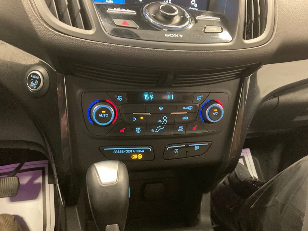 Used 2017 Ford Escape Titanium image 16