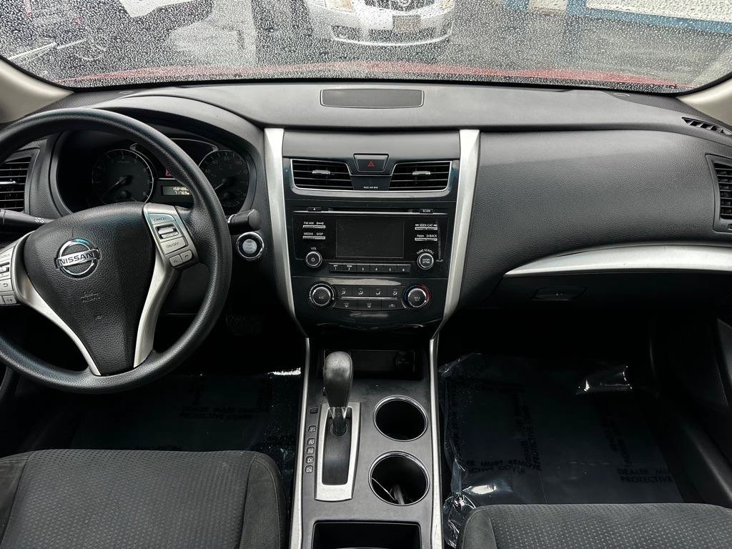 Used 2015 Nissan Altima 2.5 S w/ Power Driver Seat Package FWD image 12
