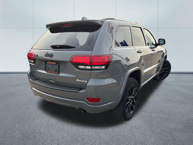 Used 2020 Jeep Grand Cherokee Altitude AWD/4WD image 4