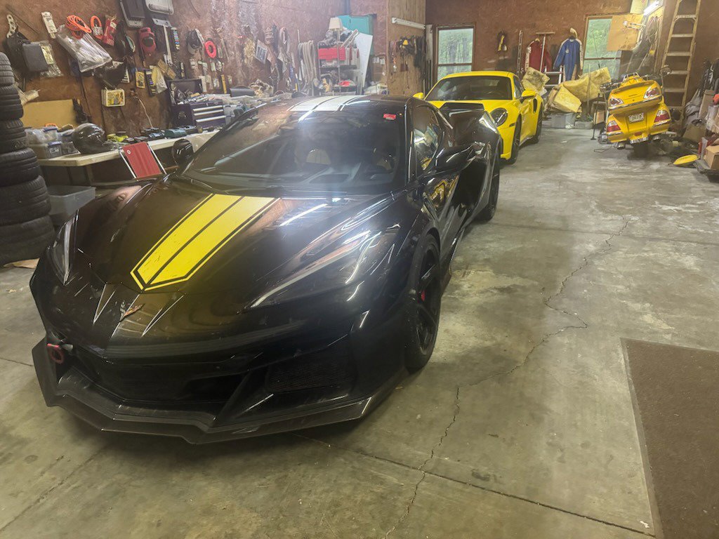 Used 2024 Chevrolet Corvette E-Ray AWD/4WD image 4