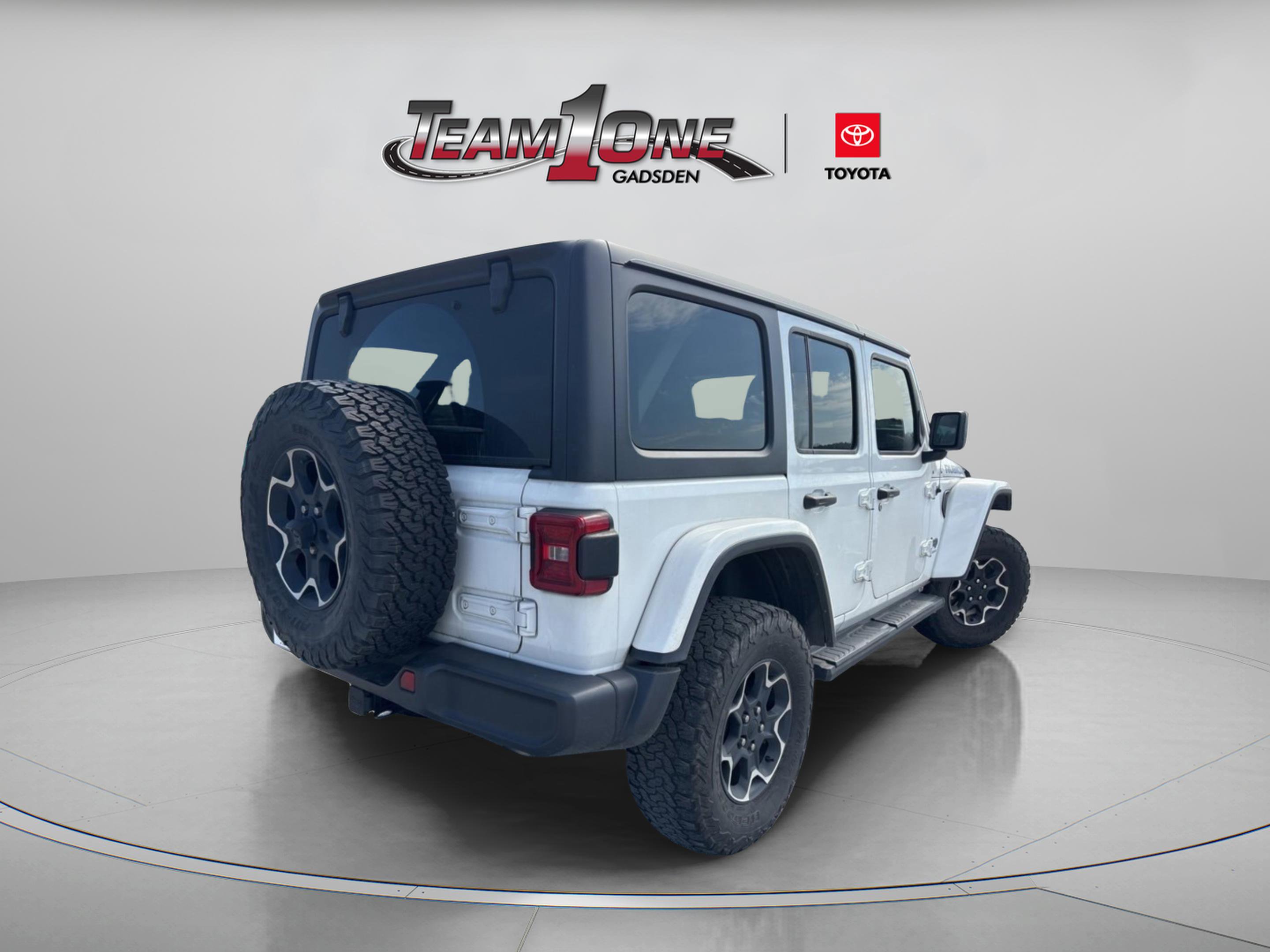 Used 2023 Jeep Wrangler Unlimited Rubicon 4xe w/ Cold Weather Group image 7