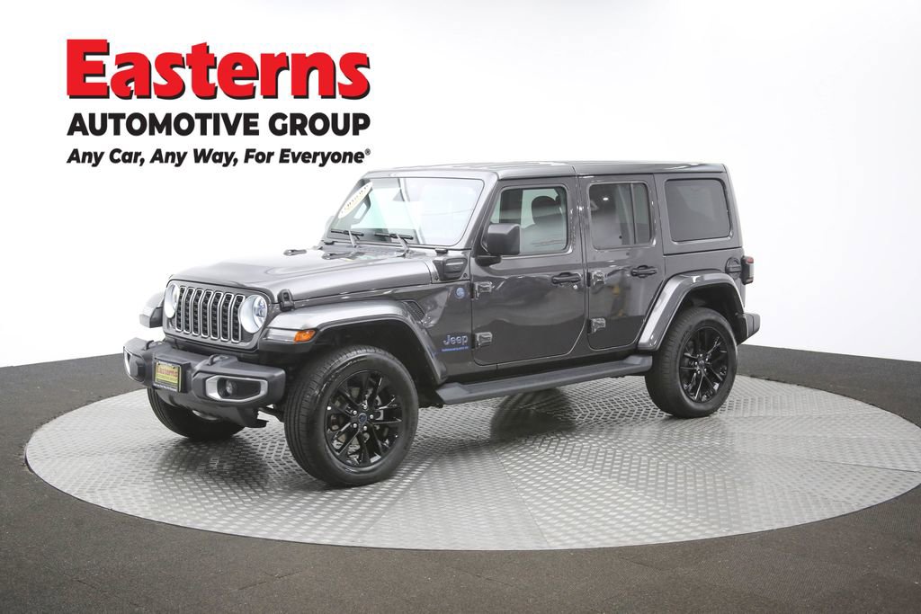 Used 2025 Jeep Wrangler Unlimited Sahara AWD/4WD image 52