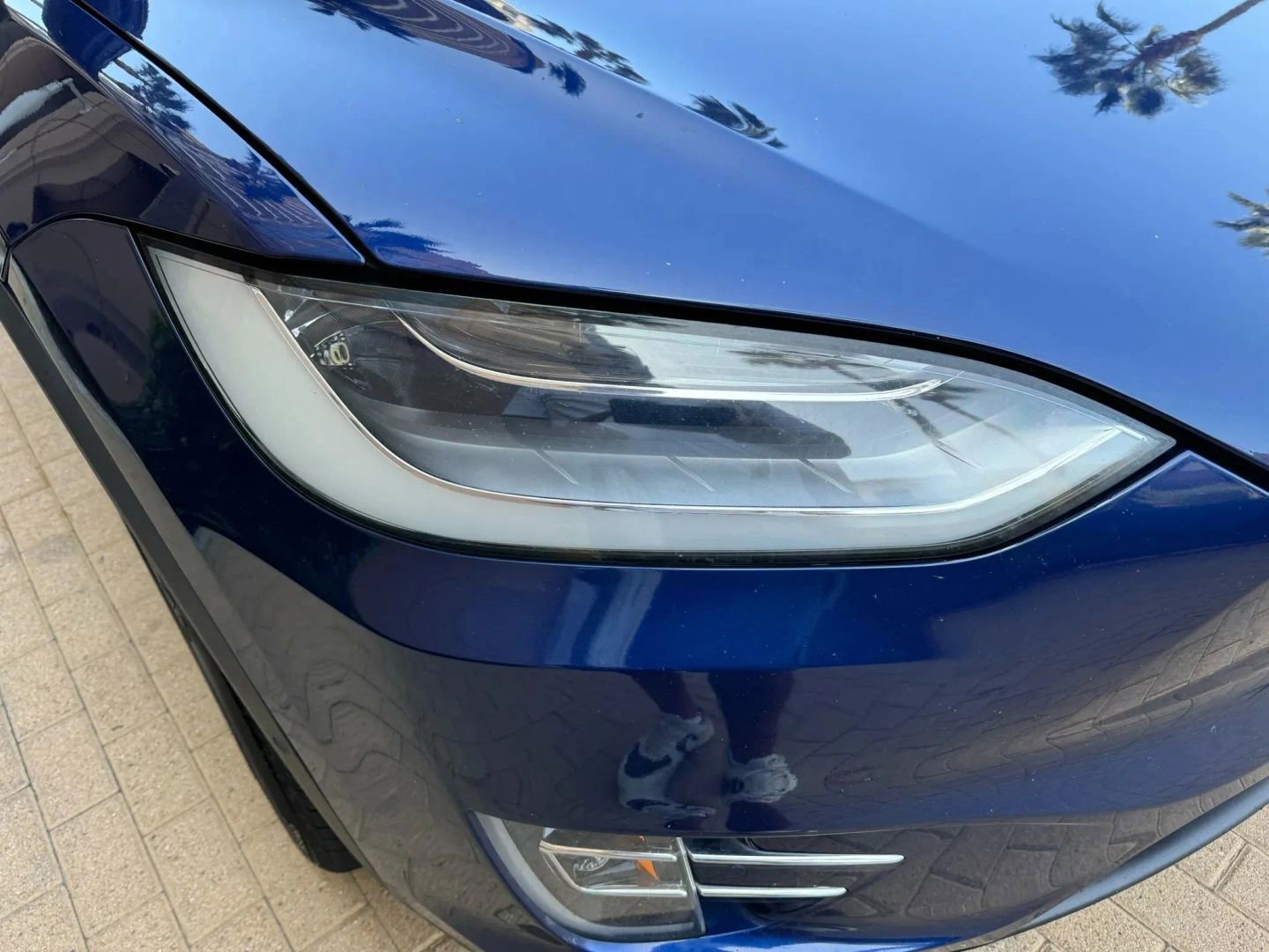 Used 2018 Tesla Model X 75D image 37