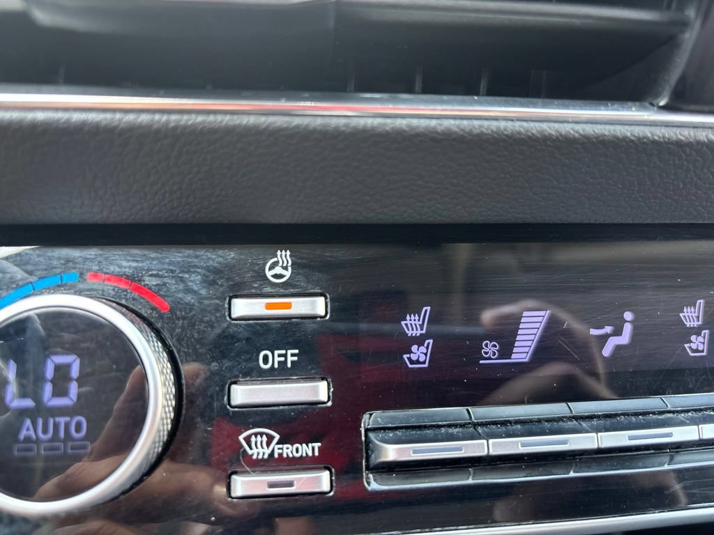 Certified 2023 Hyundai Sonata Limited FWD image 23