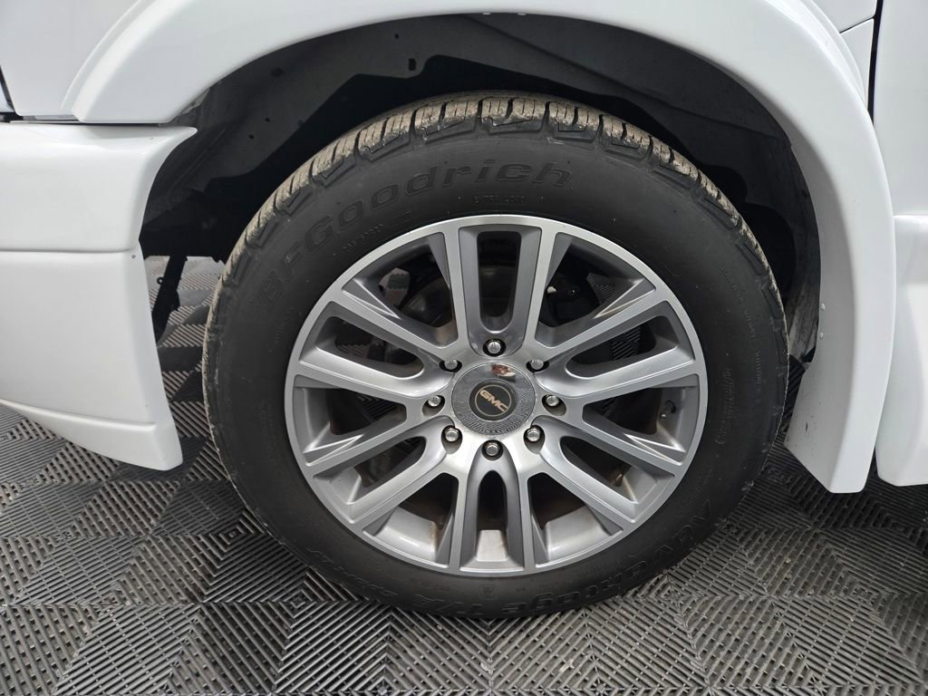 Used 2020 GMC Savana 2500 Extended w/ Enhanced Convenience Package image 15