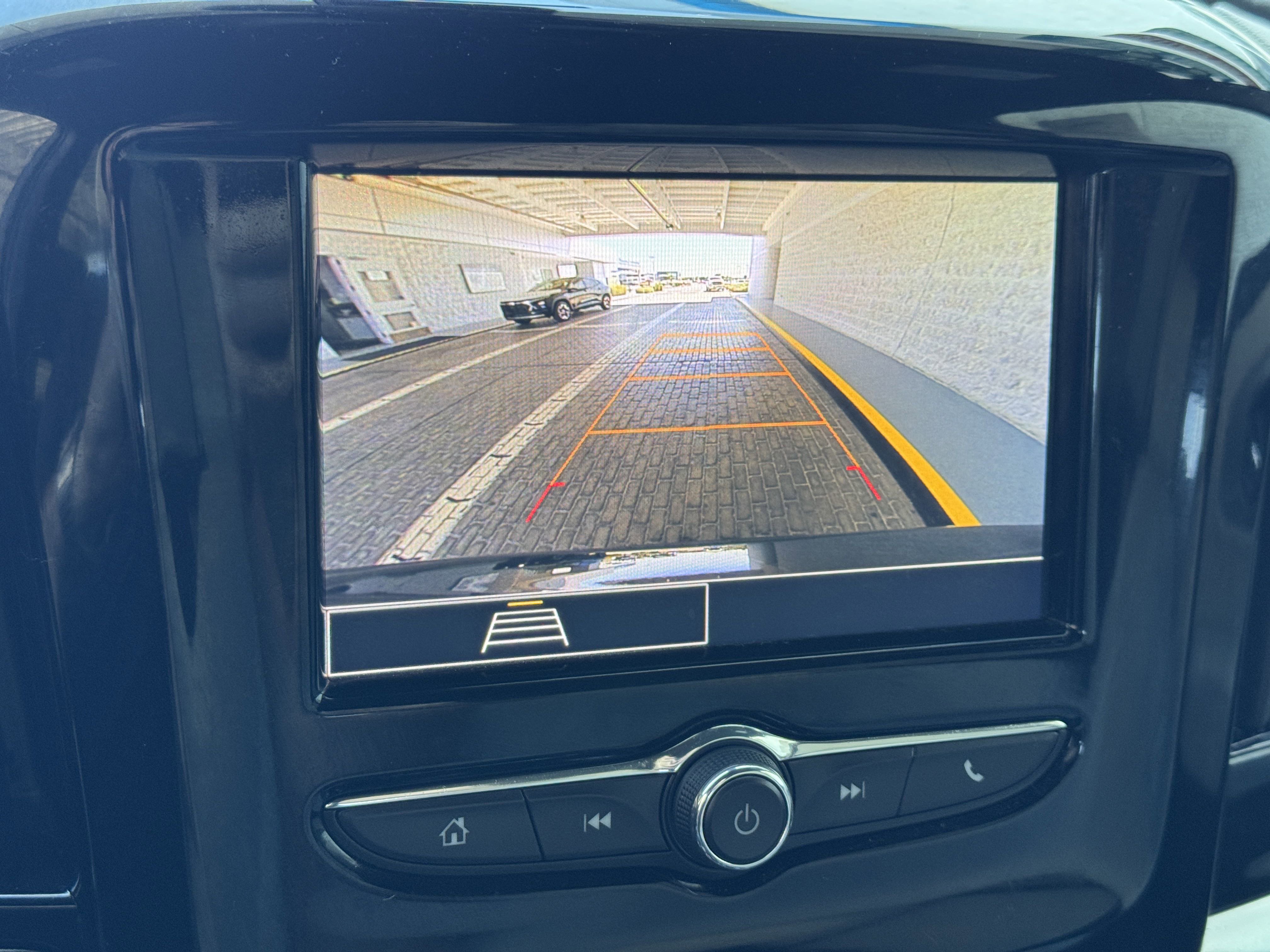 Certified 2022 Chevrolet Traverse LS image 26