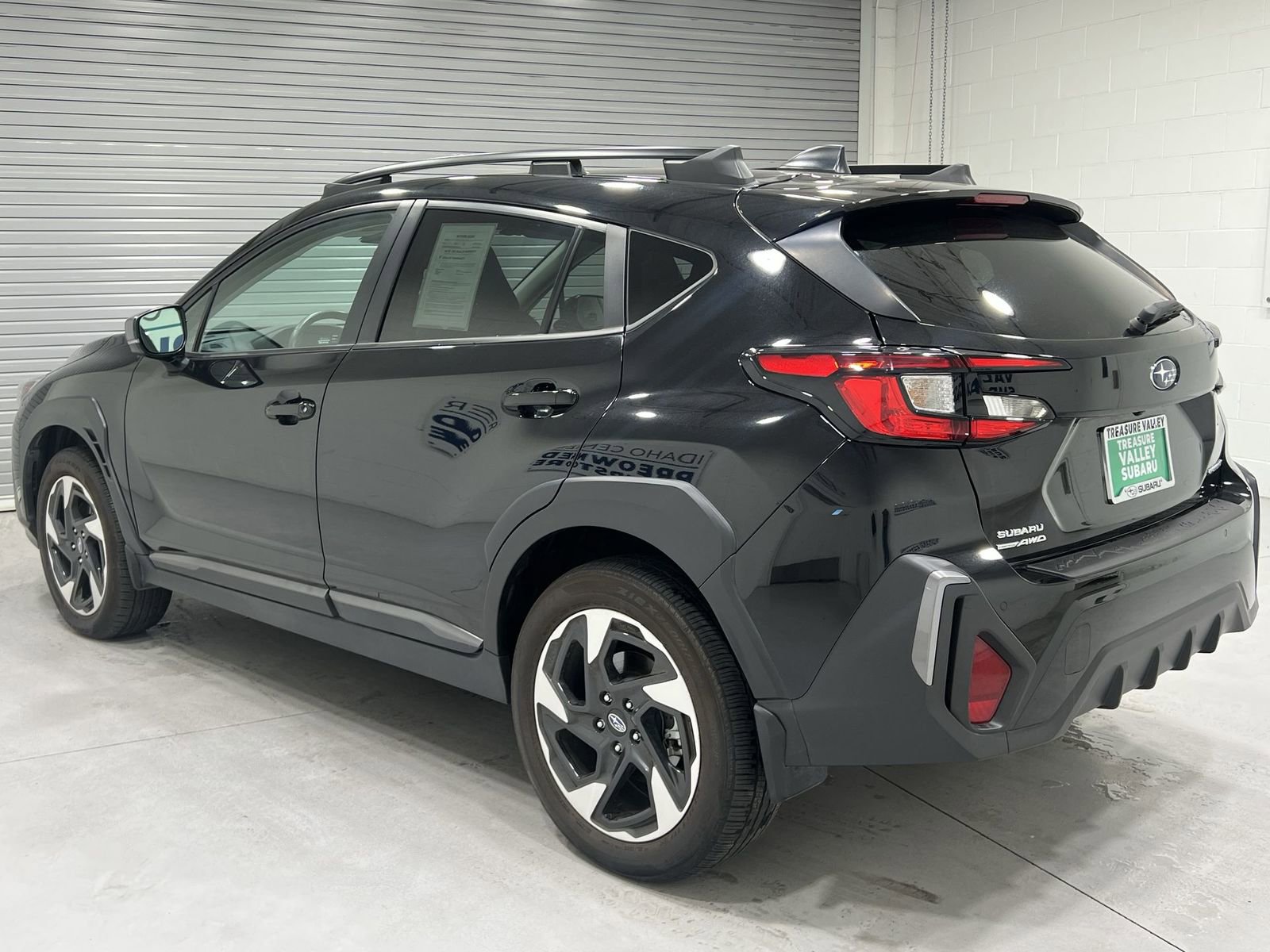Used 2024 Subaru Crosstrek 2.5i Limited w/ Crosstrek Mirror Package image 6