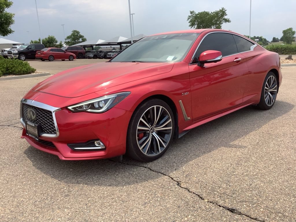 Used 2017 INFINITI Q60 Red Sport 400 AWD/4WD image 8