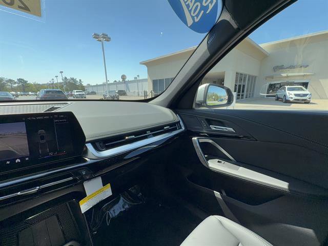 New 2025 BMW X1 xDrive28i w/ Convenience Package image 17