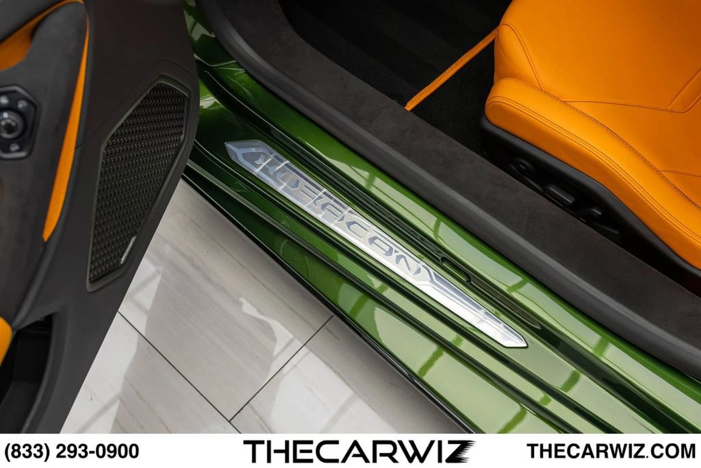 Used 2024 Lamborghini Huracan Tecnica RWD image 60