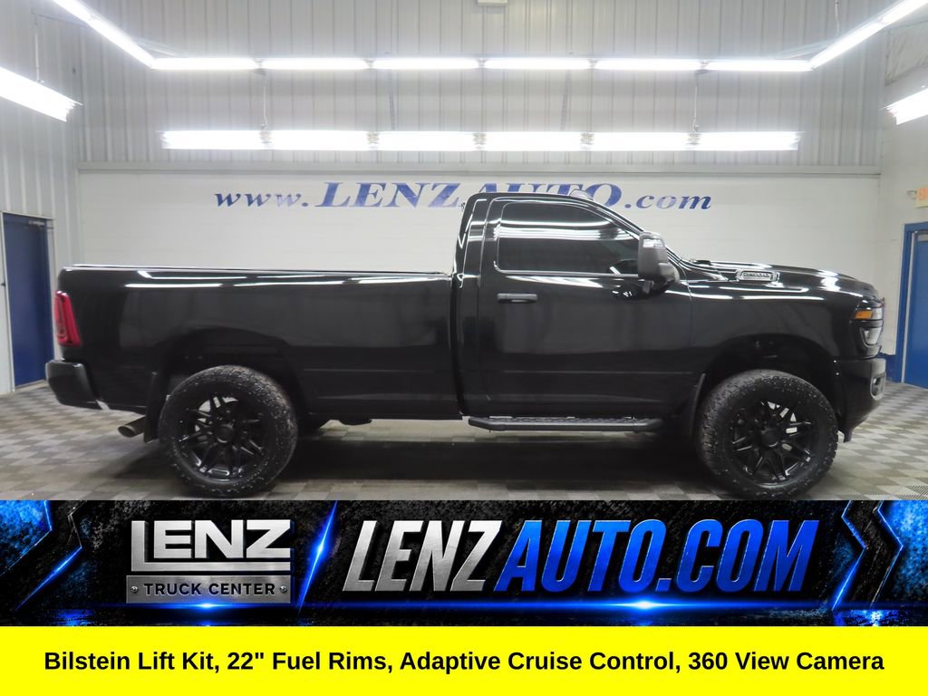 Used 2025 RAM 2500 Big Horn AWD/4WD image 1