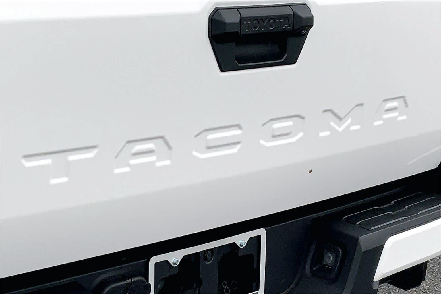 New 2026 Toyota Tacoma SR5 RWD image 17