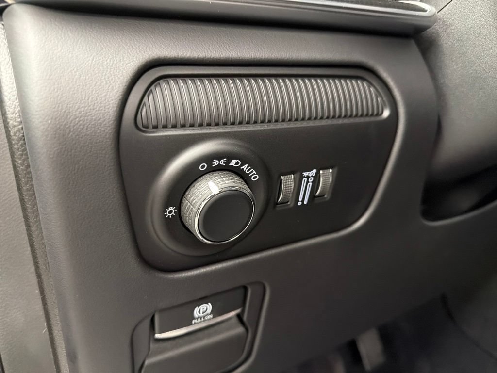 New 2026 Jeep Grand Wagoneer Summit AWD/4WD image 20