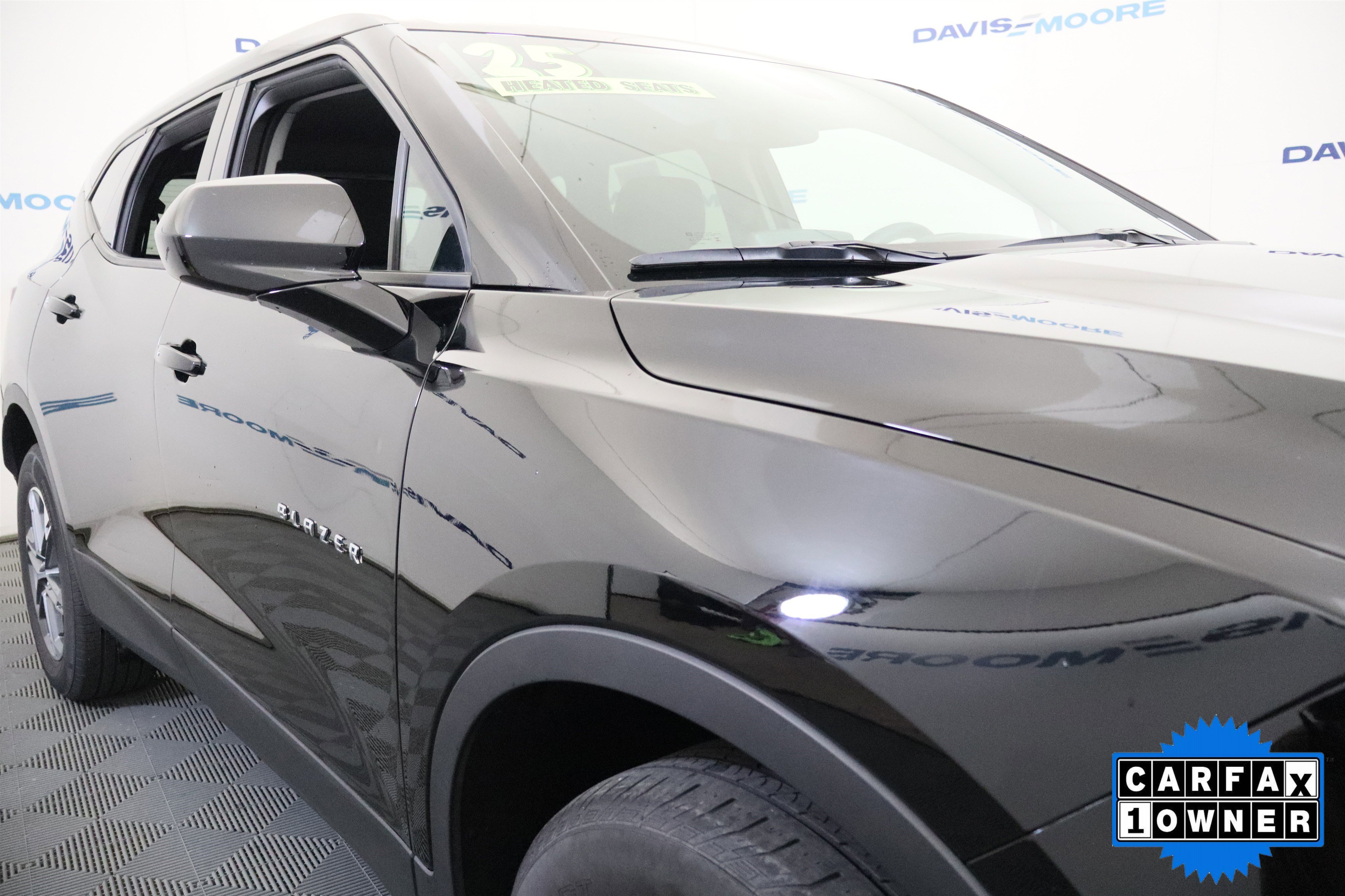 Used 2025 Chevrolet Blazer LT FWD image 4