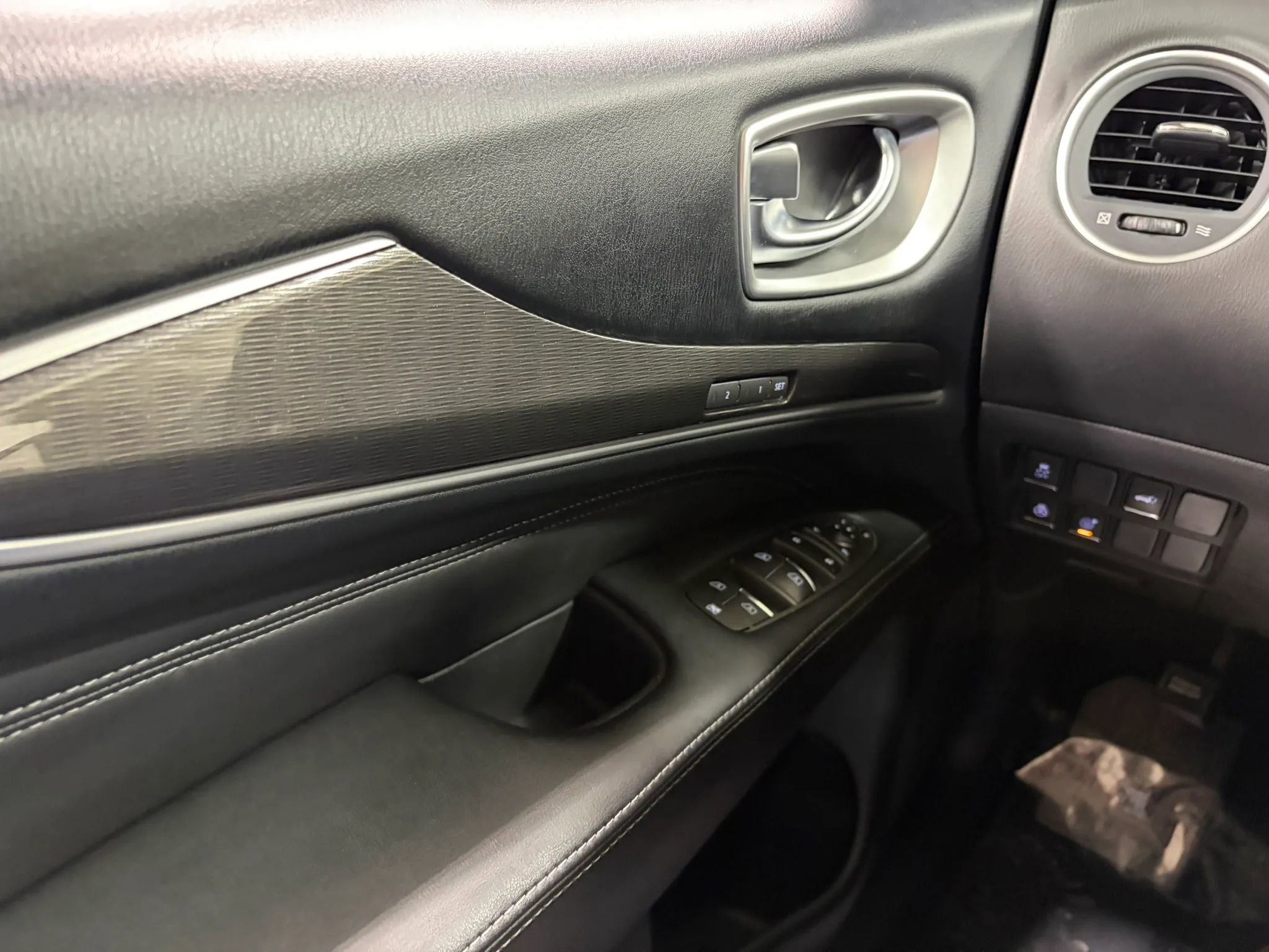 Used 2019 INFINITI QX60 Pure image 37