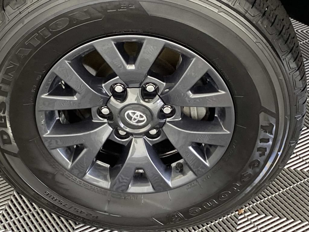 Used 2023 Toyota Tacoma SR5 AWD/4WD image 26