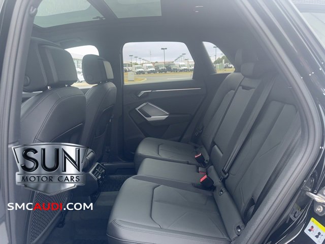New 2025 Audi Q3 2.0T Premium image 25