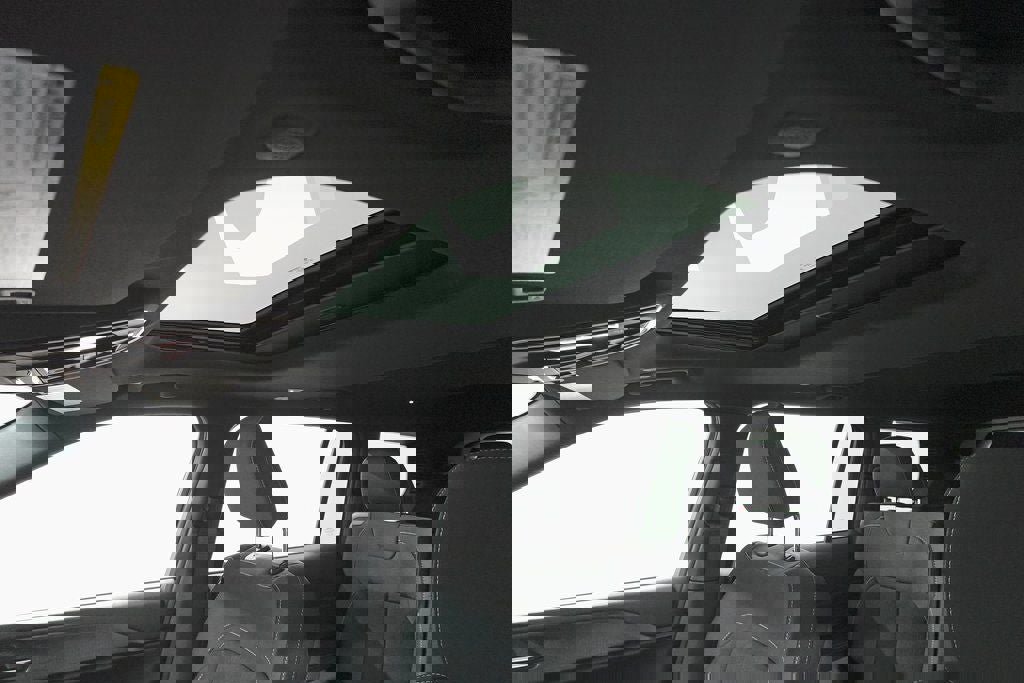 New 2025 Jeep Grand Cherokee L Laredo w/ Luxury Tech Group I image 23