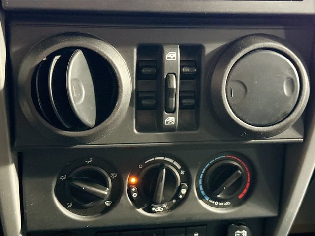 Used 2010 Jeep Wrangler Unlimited Sport AWD/4WD image 13