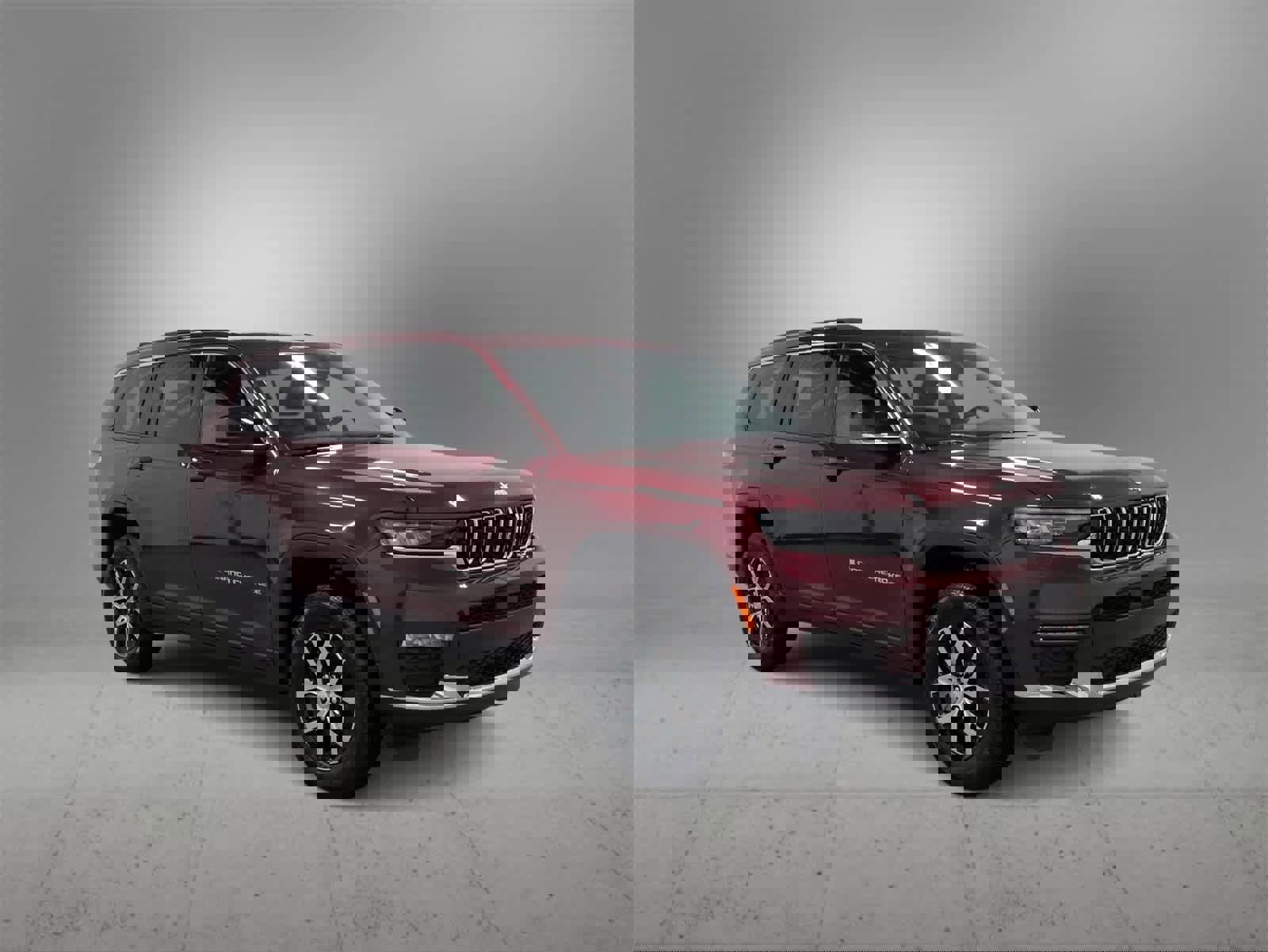 Used 2025 Jeep Grand Cherokee L Limited image 2