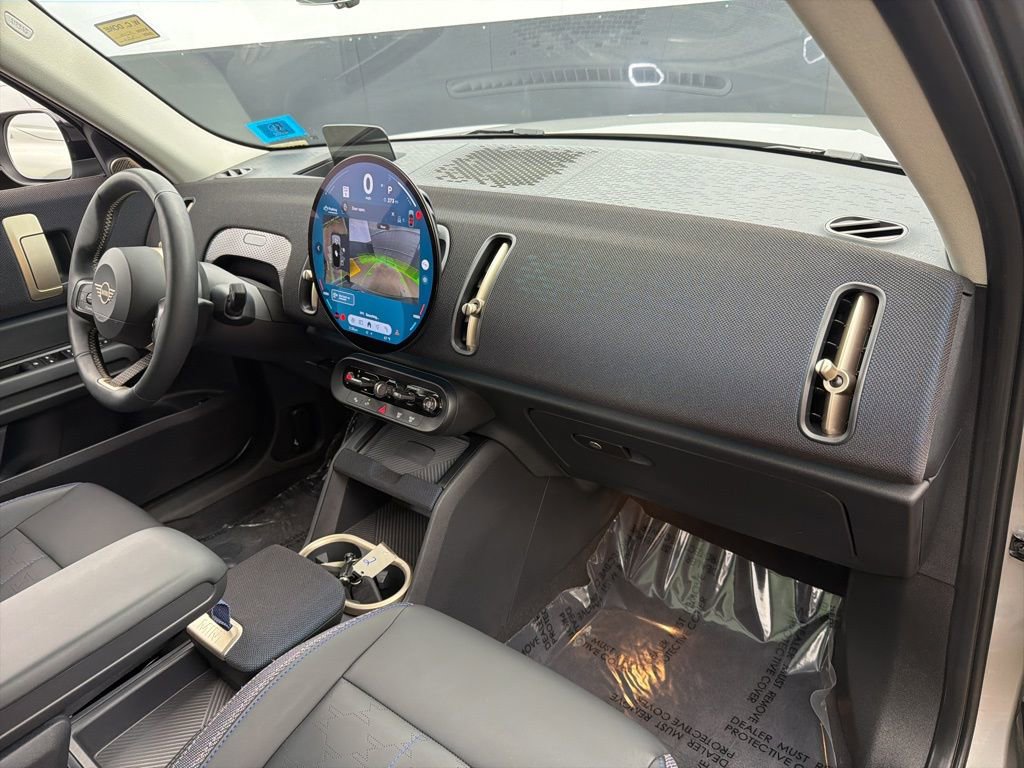 Used 2025 MINI Cooper Countryman S w/ Comfort Package Max image 23
