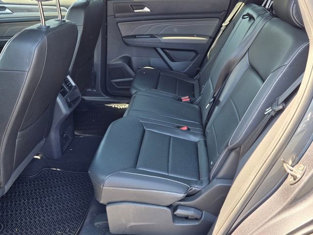 Used 2023 Volkswagen Atlas Cross Sport SE w/ Black Wheel Package image 12