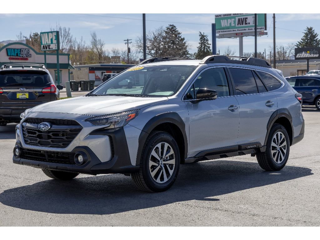Used 2023 Subaru Outback Premium AWD/4WD image 7