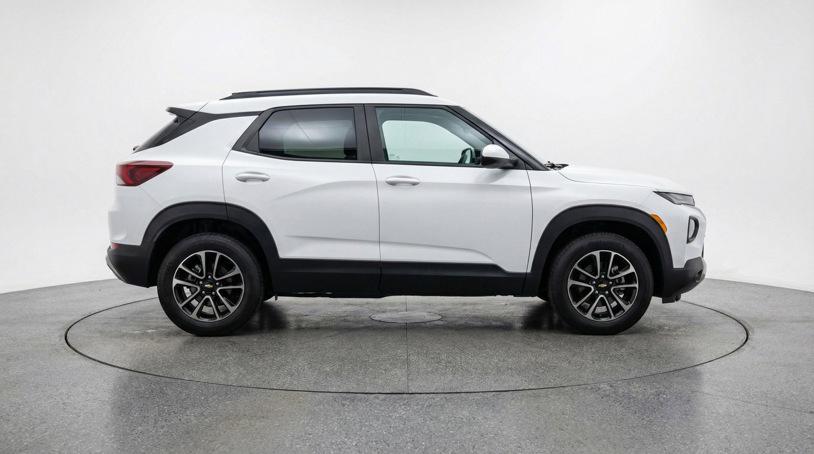 Used 2025 Chevrolet TrailBlazer LT image 9