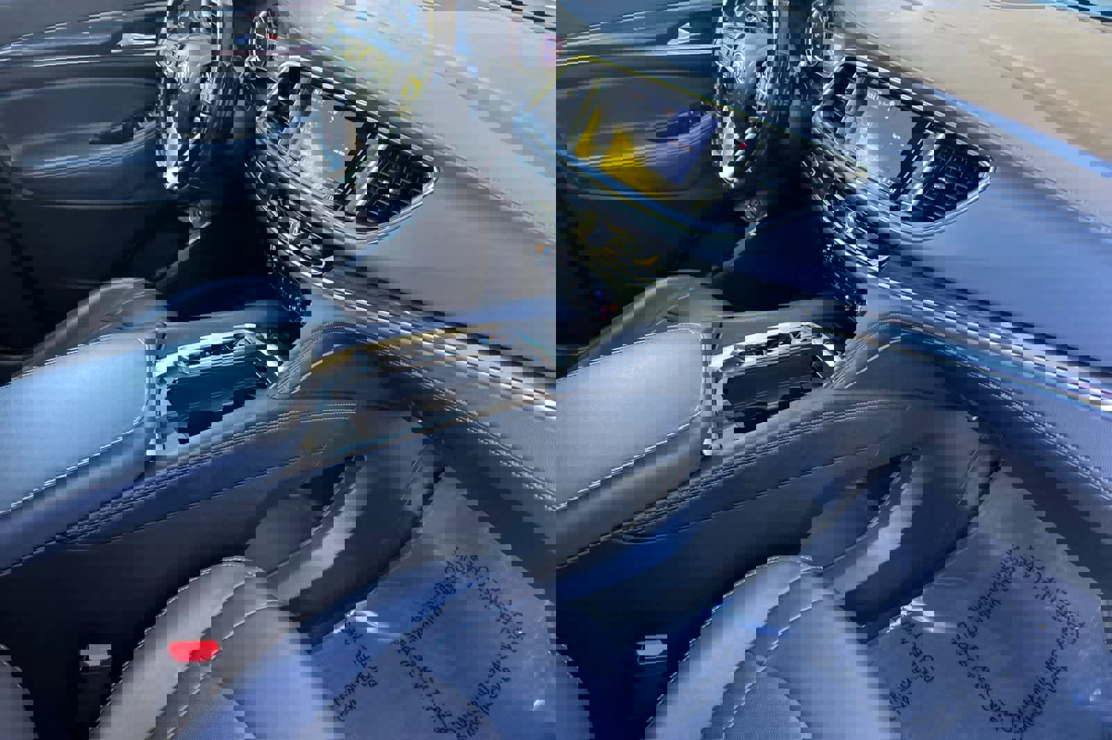 Used 2022 Buick Enclave Essence image 18