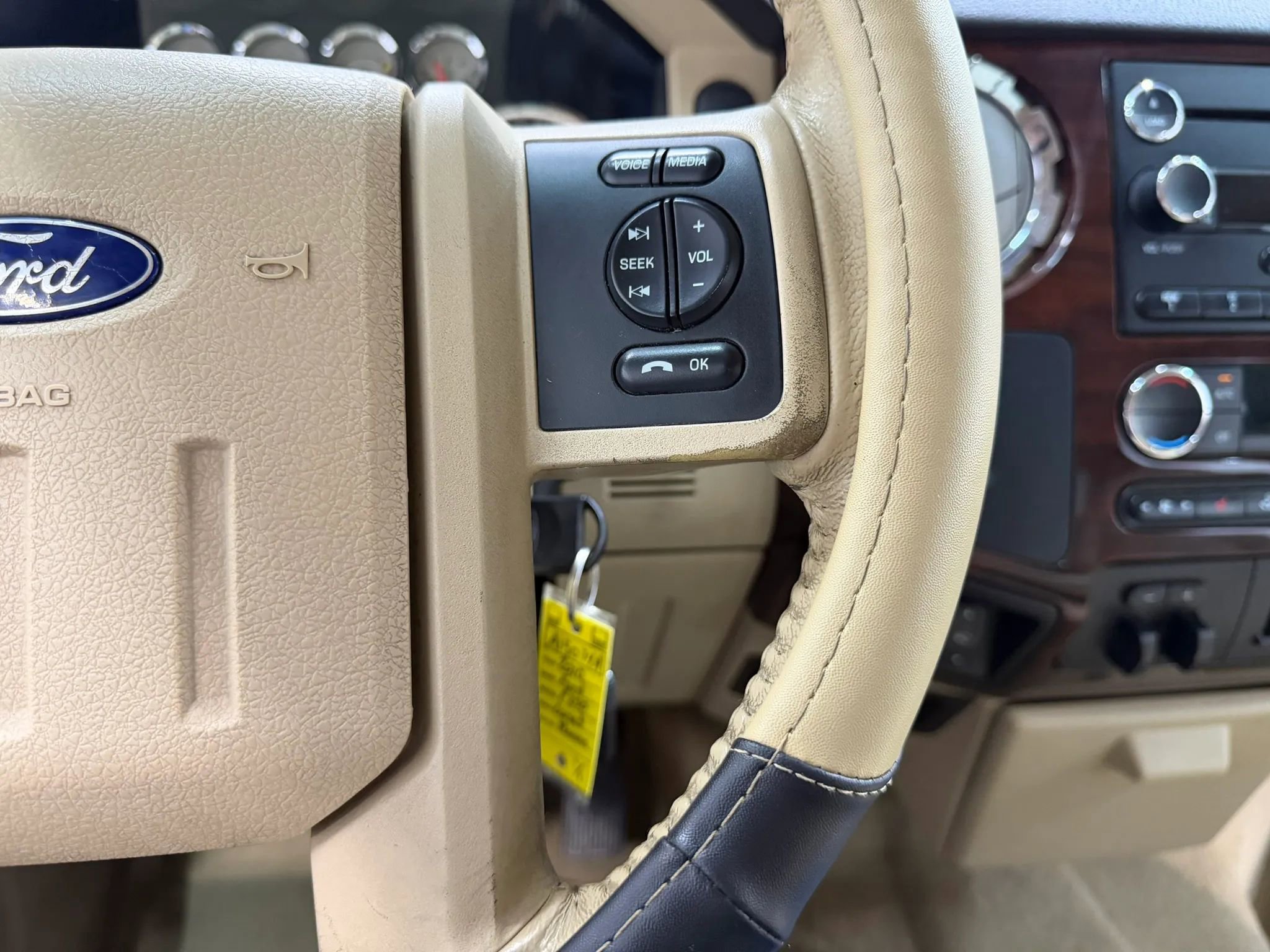 Used 2010 Ford F250 Lariat AWD/4WD image 29