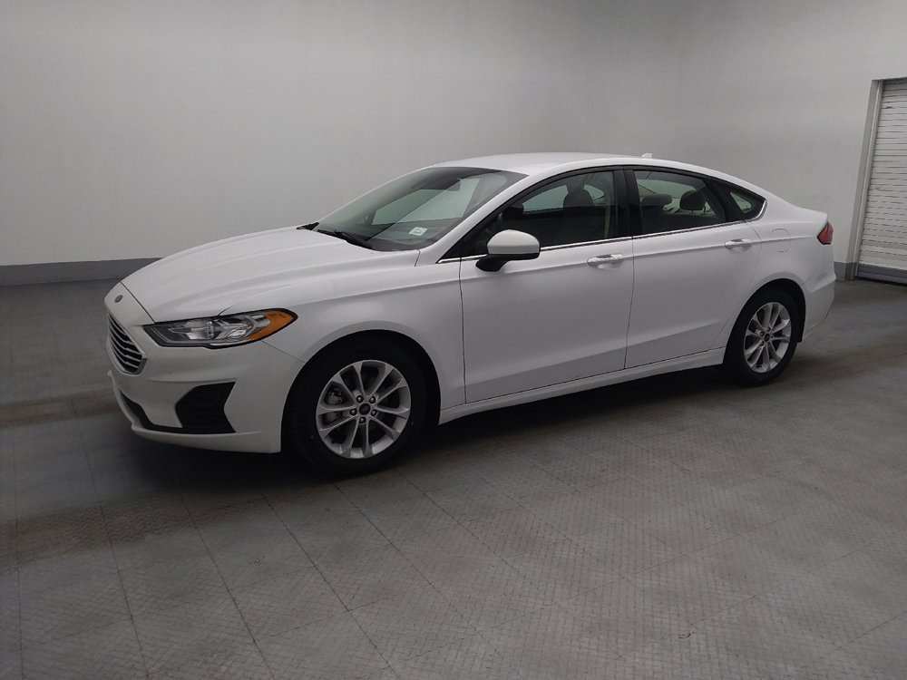 Used 2020 Ford Fusion SE FWD image 2