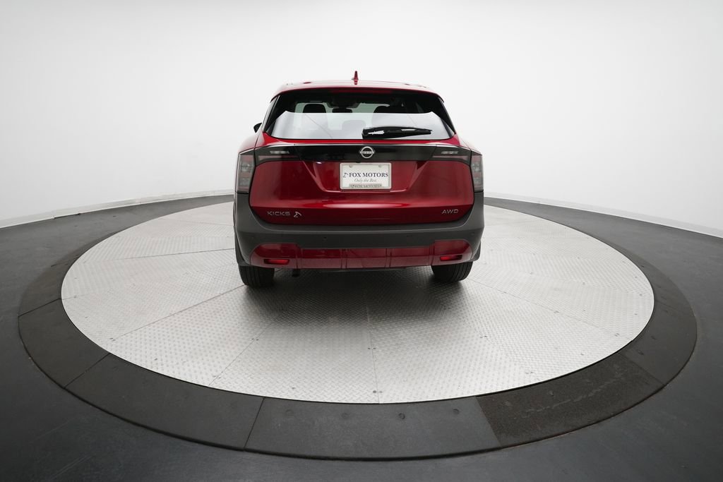 Used 2025 Nissan Kicks SV image 25