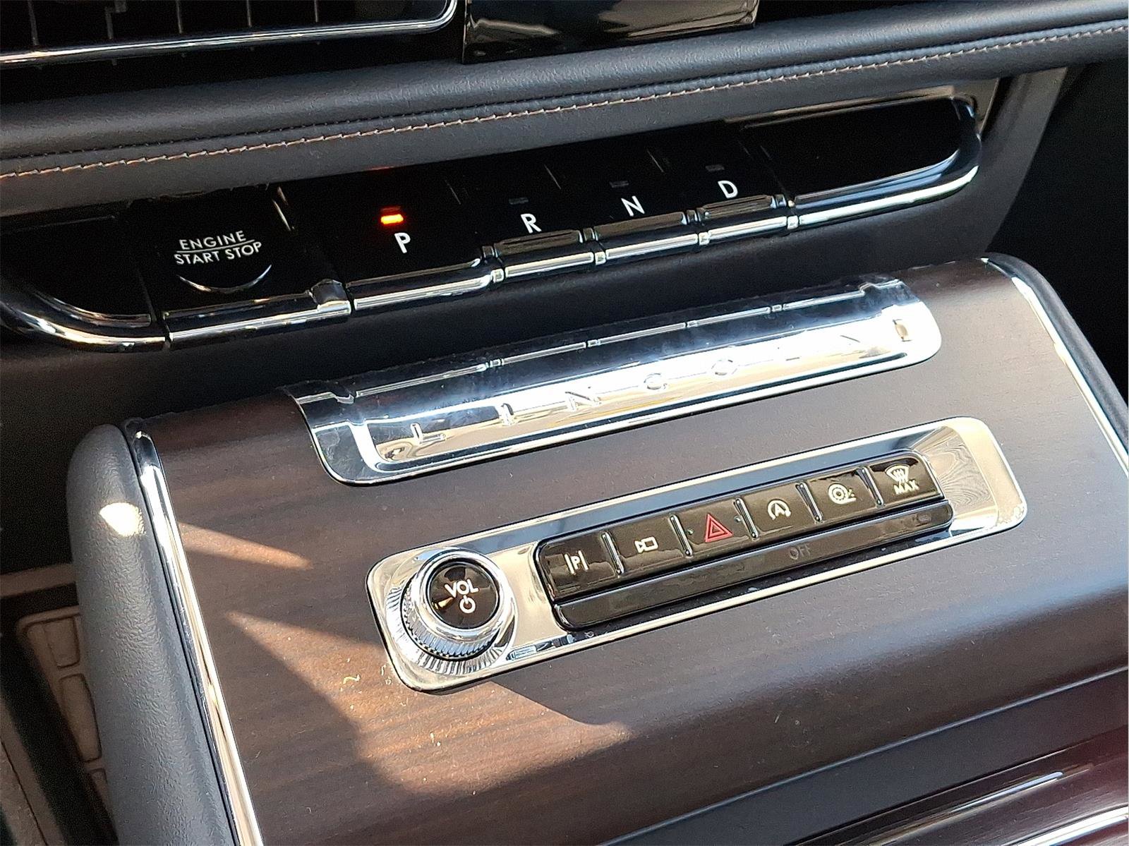 New 2025 Lincoln Aviator Reserve image 12