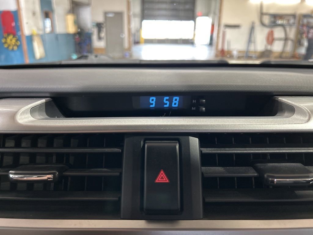 Used 2021 Toyota 4Runner SR5 image 27