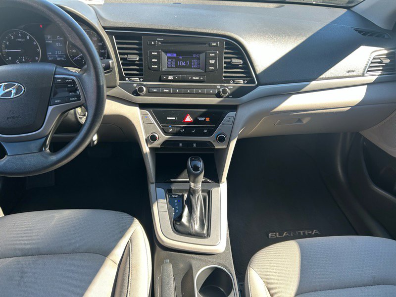 Used 2018 Hyundai Elantra SE image 11
