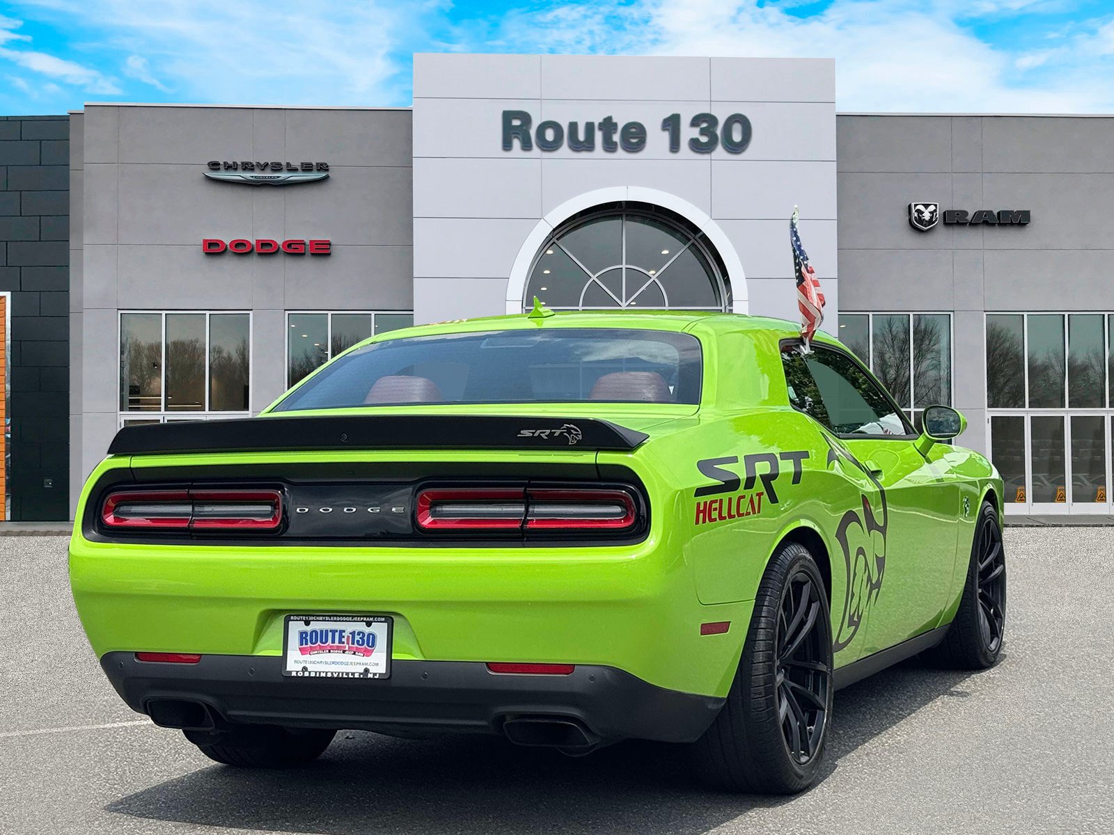Used 2023 Dodge Challenger SRT Hellcat w/ Driver Convenience Group RWD image 4