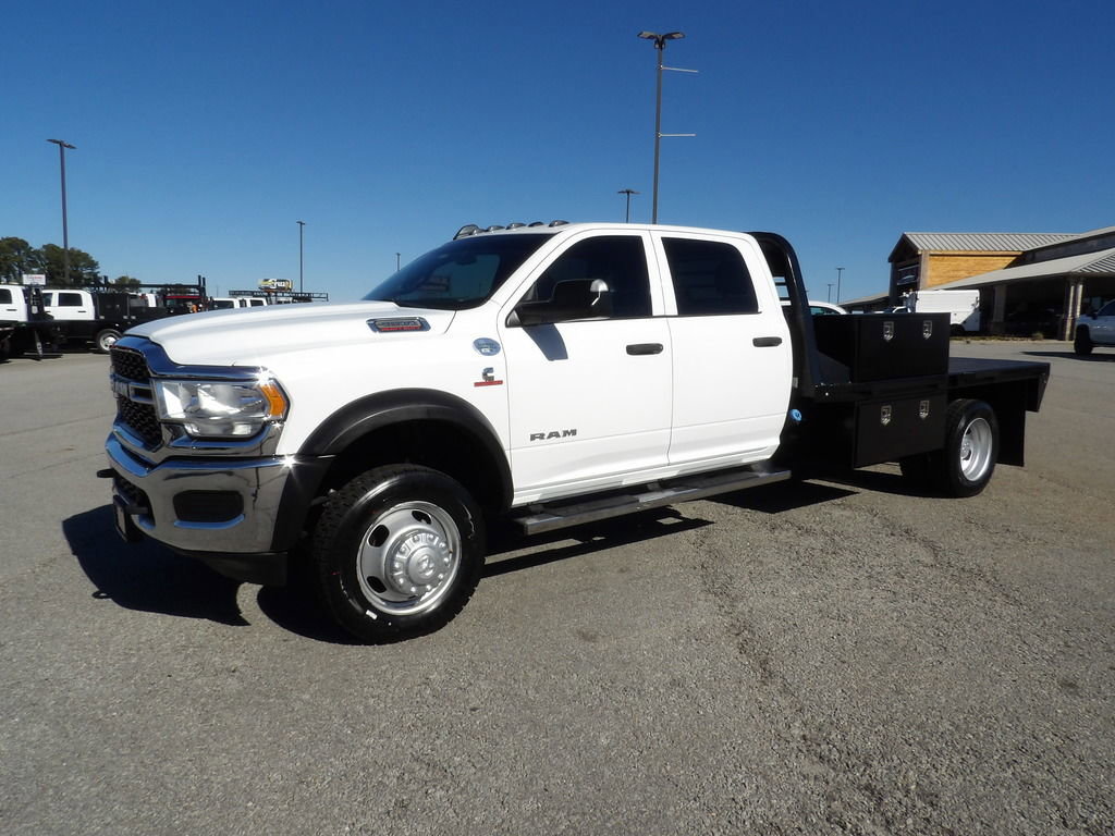 Used 2021 RAM 4500 Tradesman w/ Chrome Appearance Group image 3