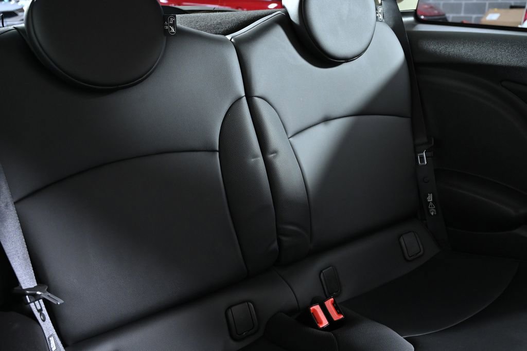 Used 2011 MINI Cooper Hardtop FWD image 26