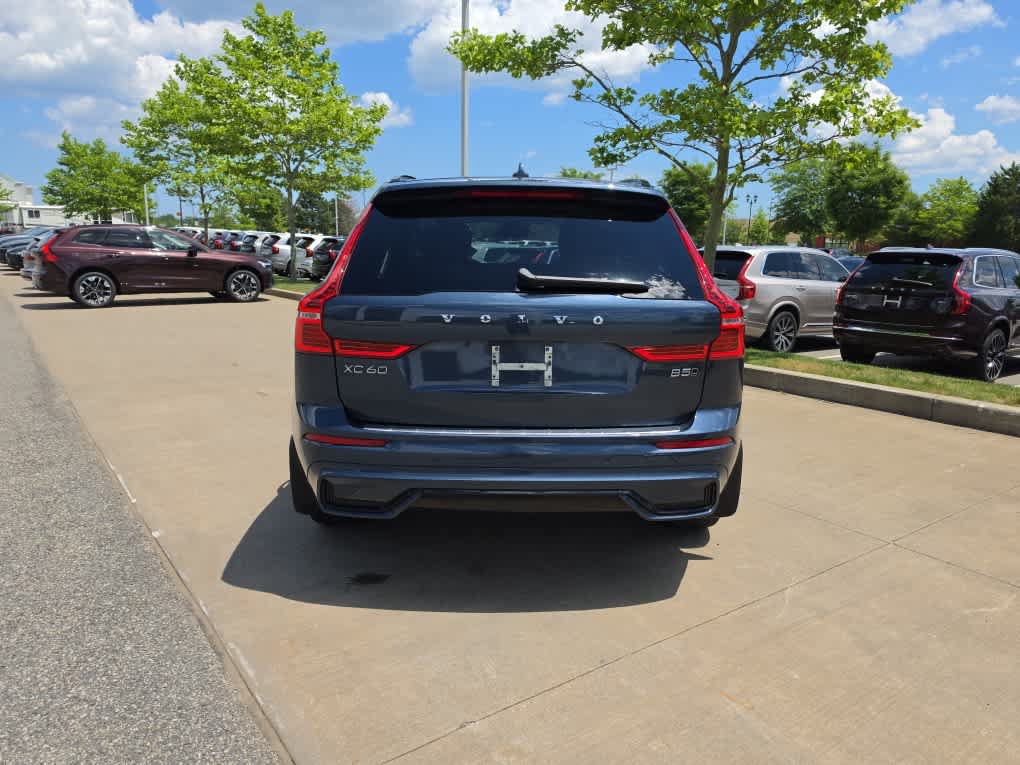 Used 2024 Volvo XC60 B5 Core w/ Protection Package Premier AWD/4WD image 5