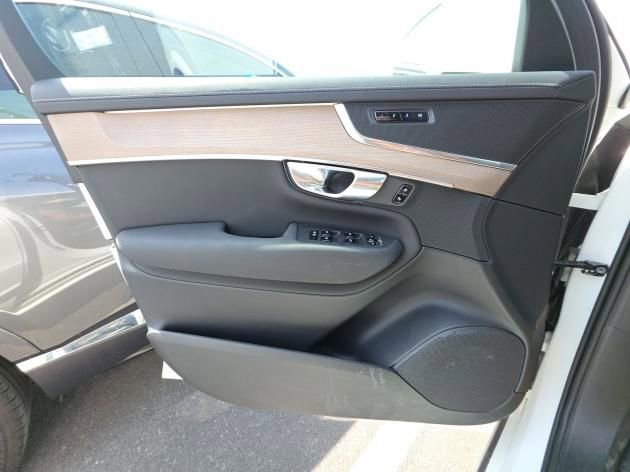 Used 2025 Volvo XC90 B6 Plus AWD/4WD image 6