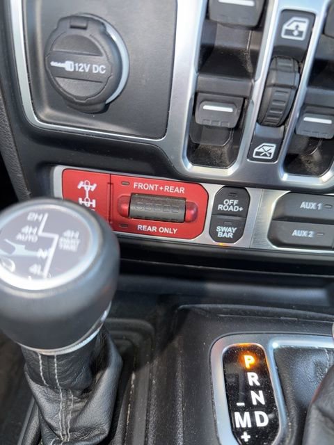 Used 2024 Jeep Wrangler Unlimited Rubicon 4xe AWD/4WD image 11