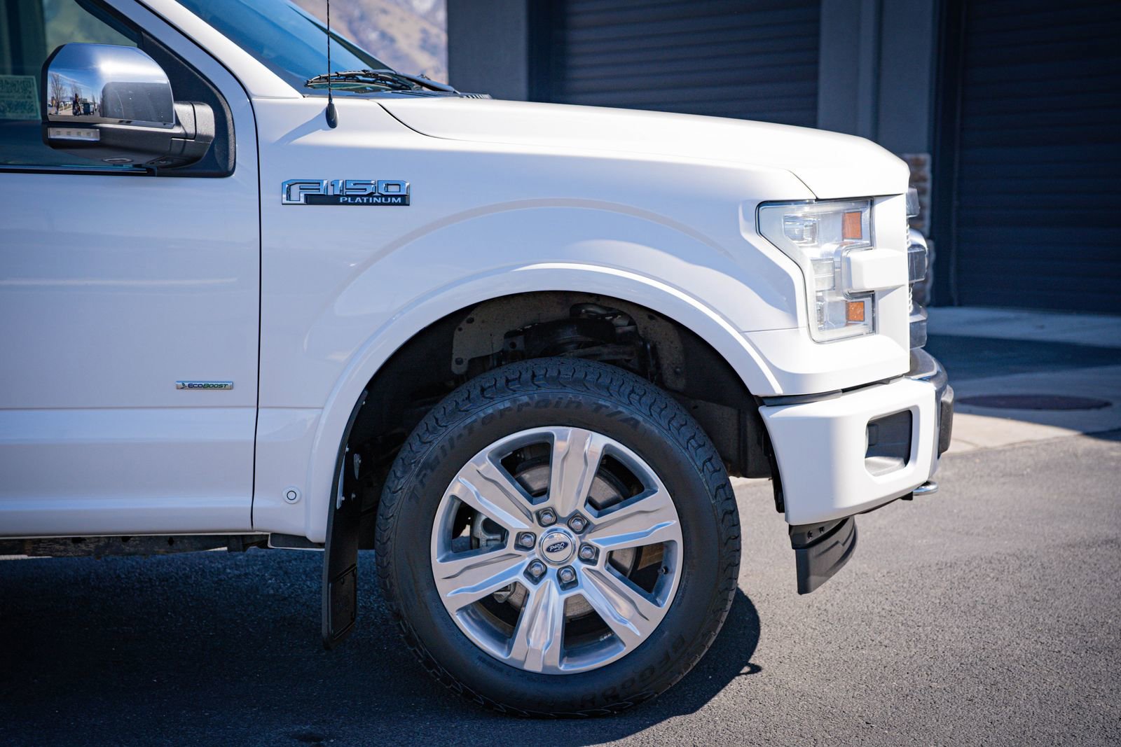 Used 2017 Ford F150 Platinum w/ Technology Package image 4