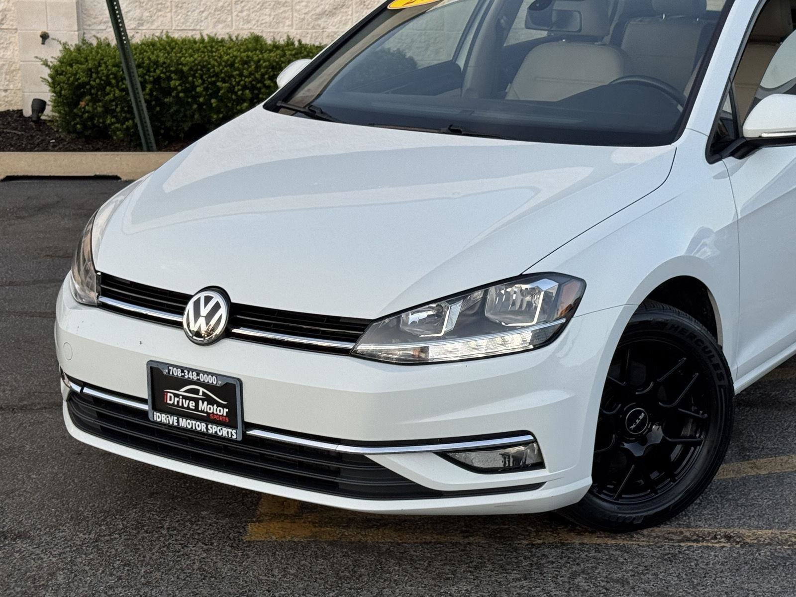 Used 2019 Volkswagen Golf SE FWD image 3