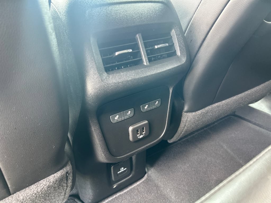 Used 2021 Chevrolet Equinox Premier AWD/4WD image 30